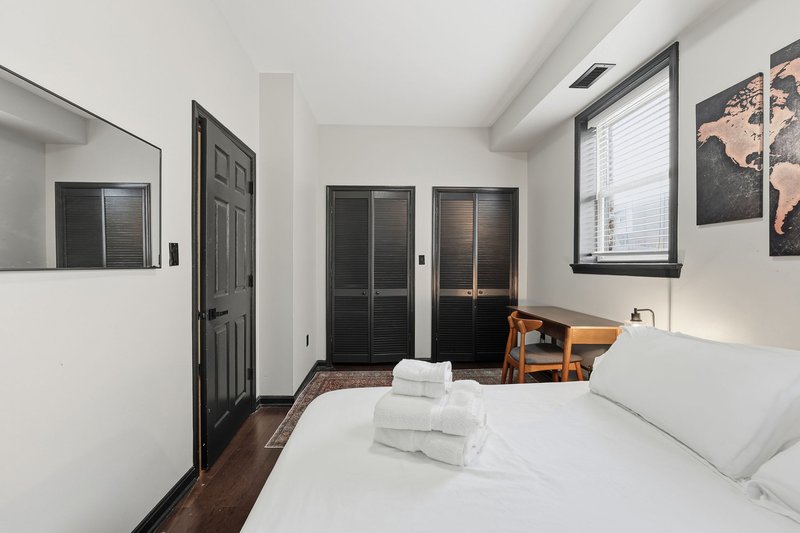Shaw 1BR + Patio · Monthly · Pets OK · Metro – Photo 15
