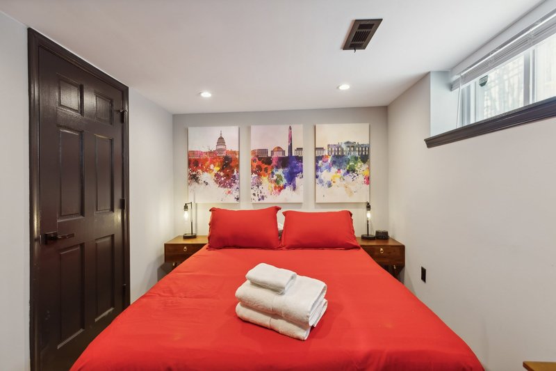 Queen bedroom two — sleeps 4 total