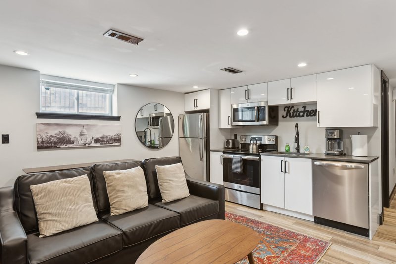 Comfortable living room, steps from Shaw dining